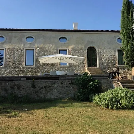 Borgo Buzzaccarini Rocca Di Castello Vakantieboerderij *
