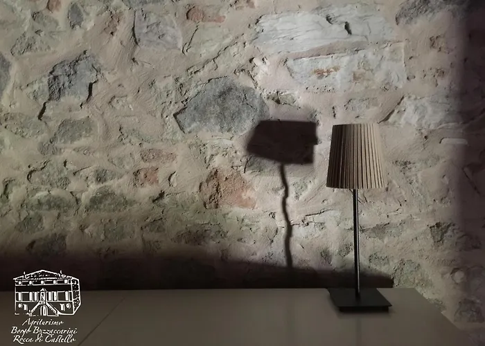 Borgo Buzzaccarini Rocca Di Castello 农家乐 蒙瑟里奇