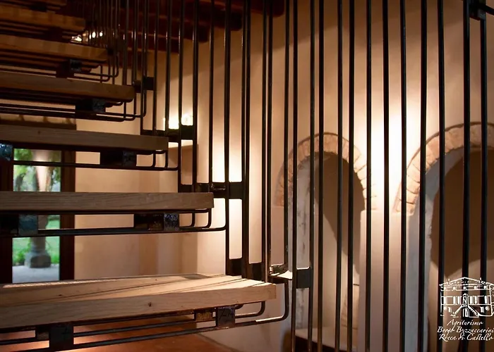 Borgo Buzzaccarini Rocca Di Castello 팜스테이