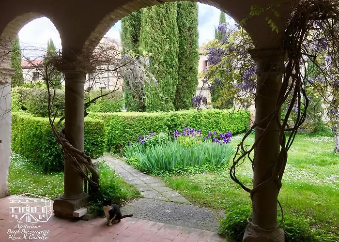 Borgo Buzzaccarini Rocca Di Castello 팜스테이 *